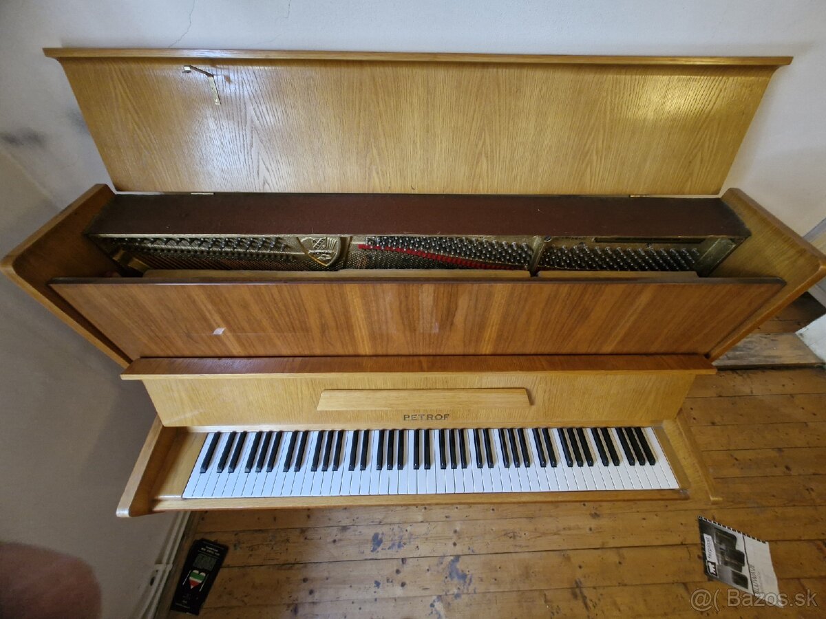 Klavir petrof - 3