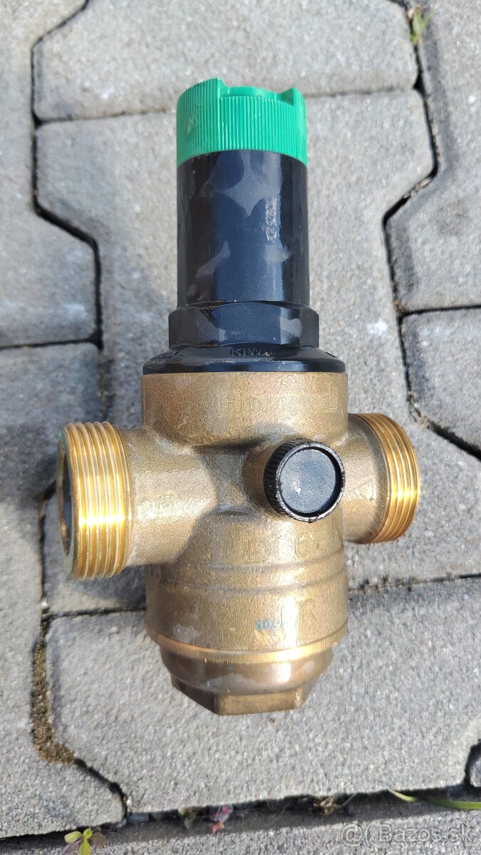 Membránový redukčný ventil Honeywell D06F DN25 - 3