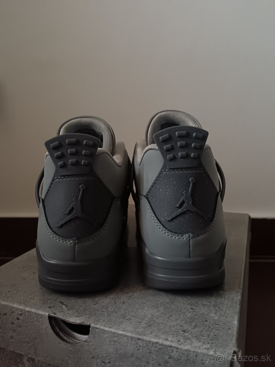 Jordan 4 - 3
