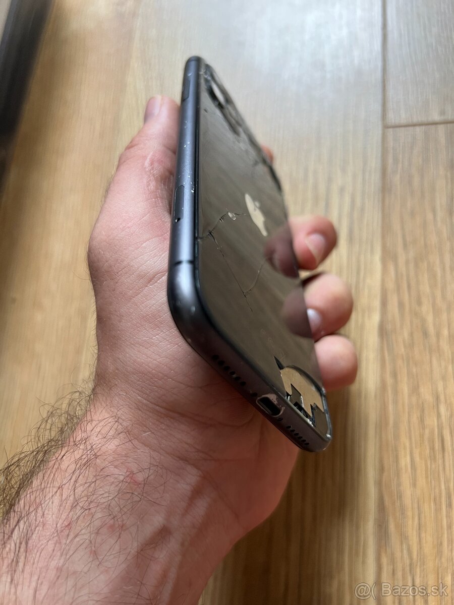 iPhone 11, 64 GB – čierny - 3