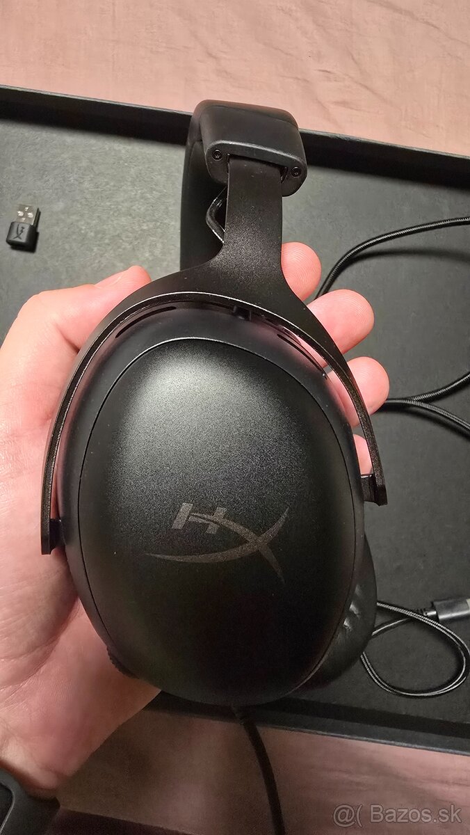 HyperX Cloud III - 3