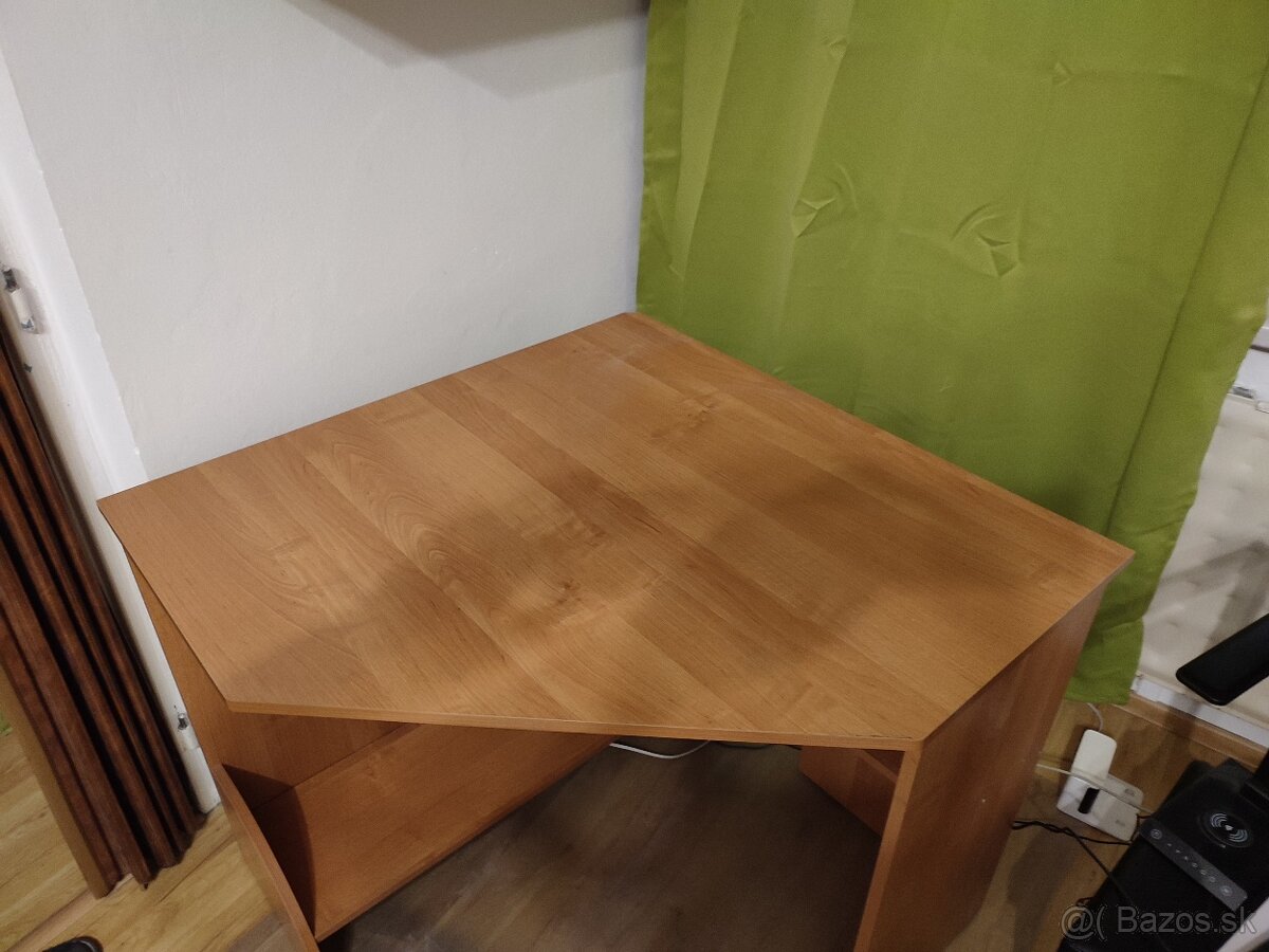 Rohovy stôl - 3