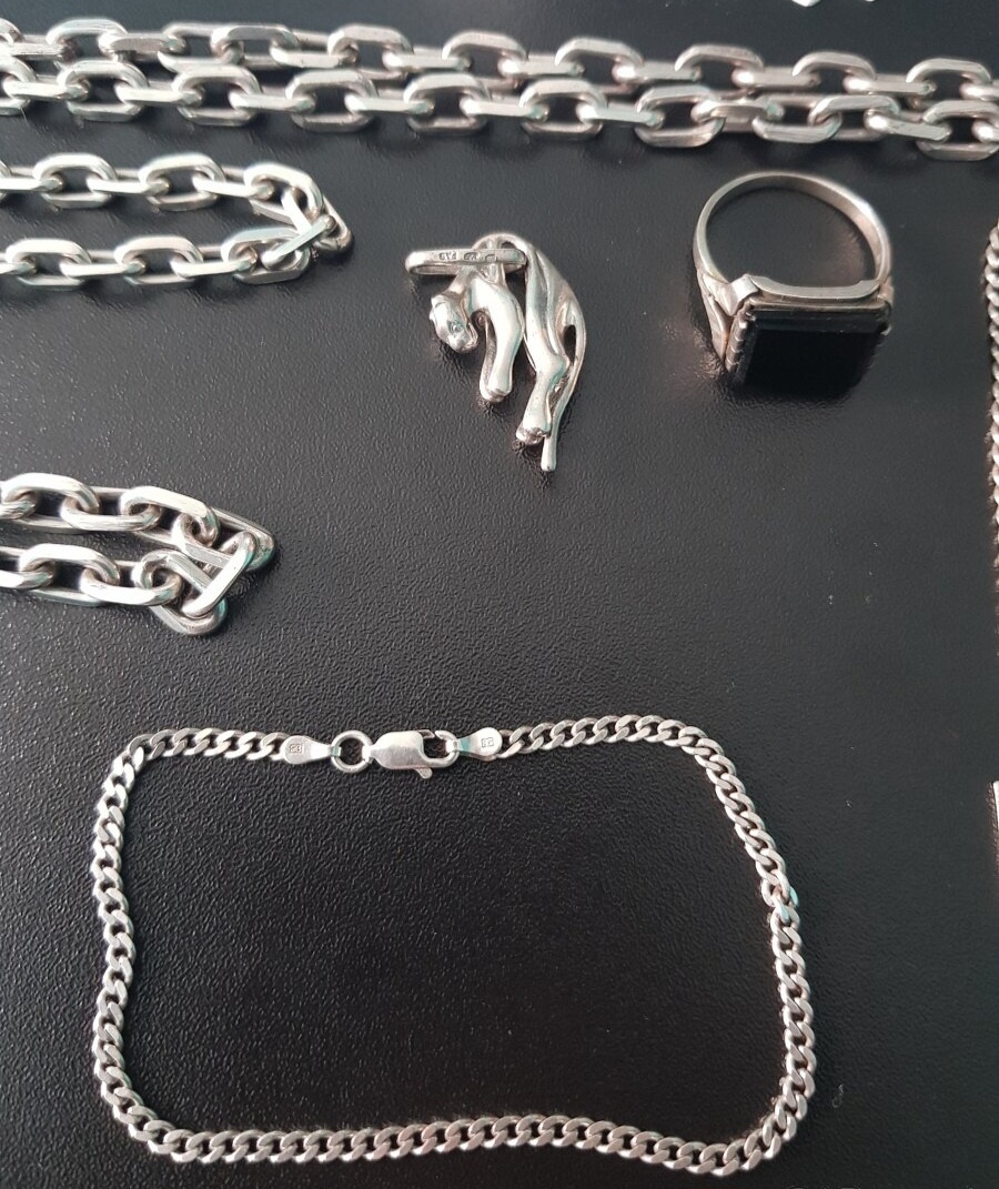 Strieborny mix sperkov - 3