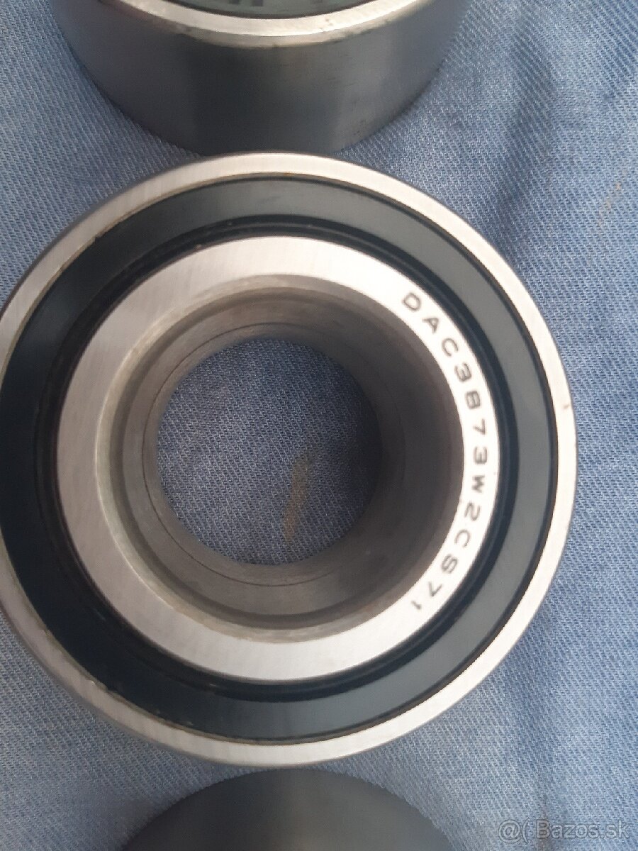 Ložisko do náboja kolies SKF 40x72x37 - 3