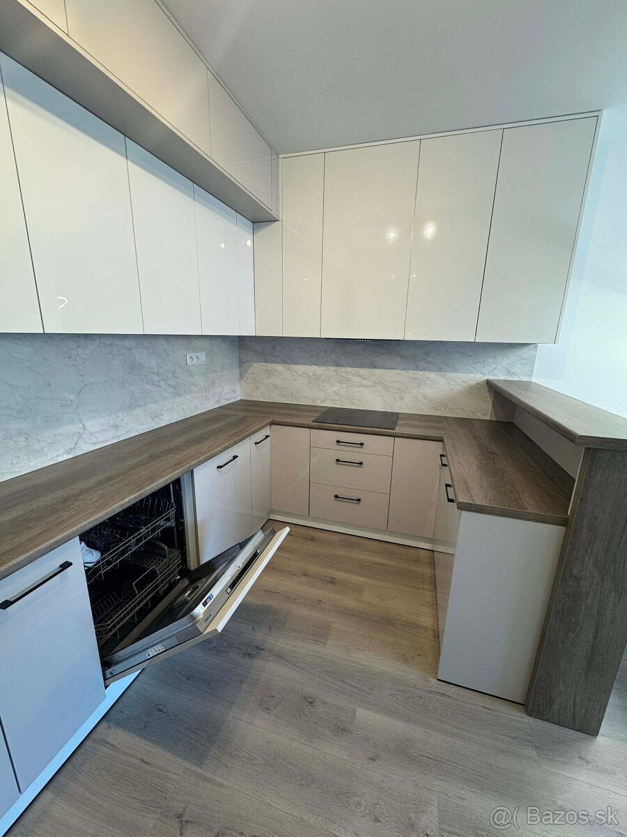 Prenájom 3-izbového bytu - 3