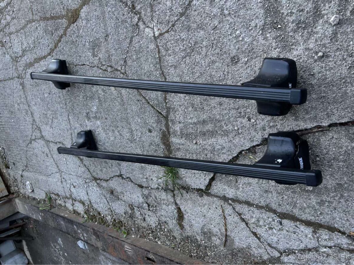 Strešne nosiče Thule na Octaviu 2 Liftback - 3