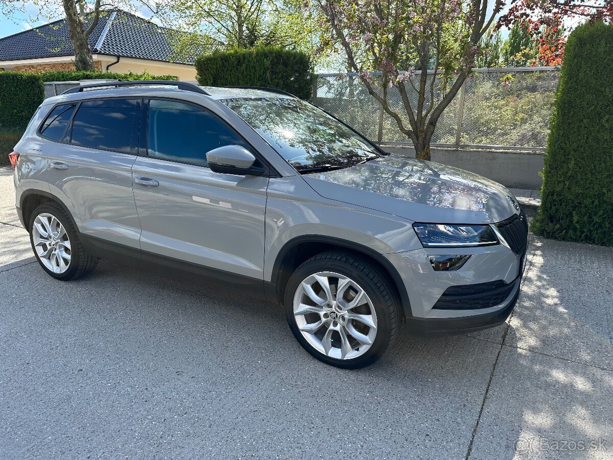 SKODA KARQK 2019 4x4 - 3