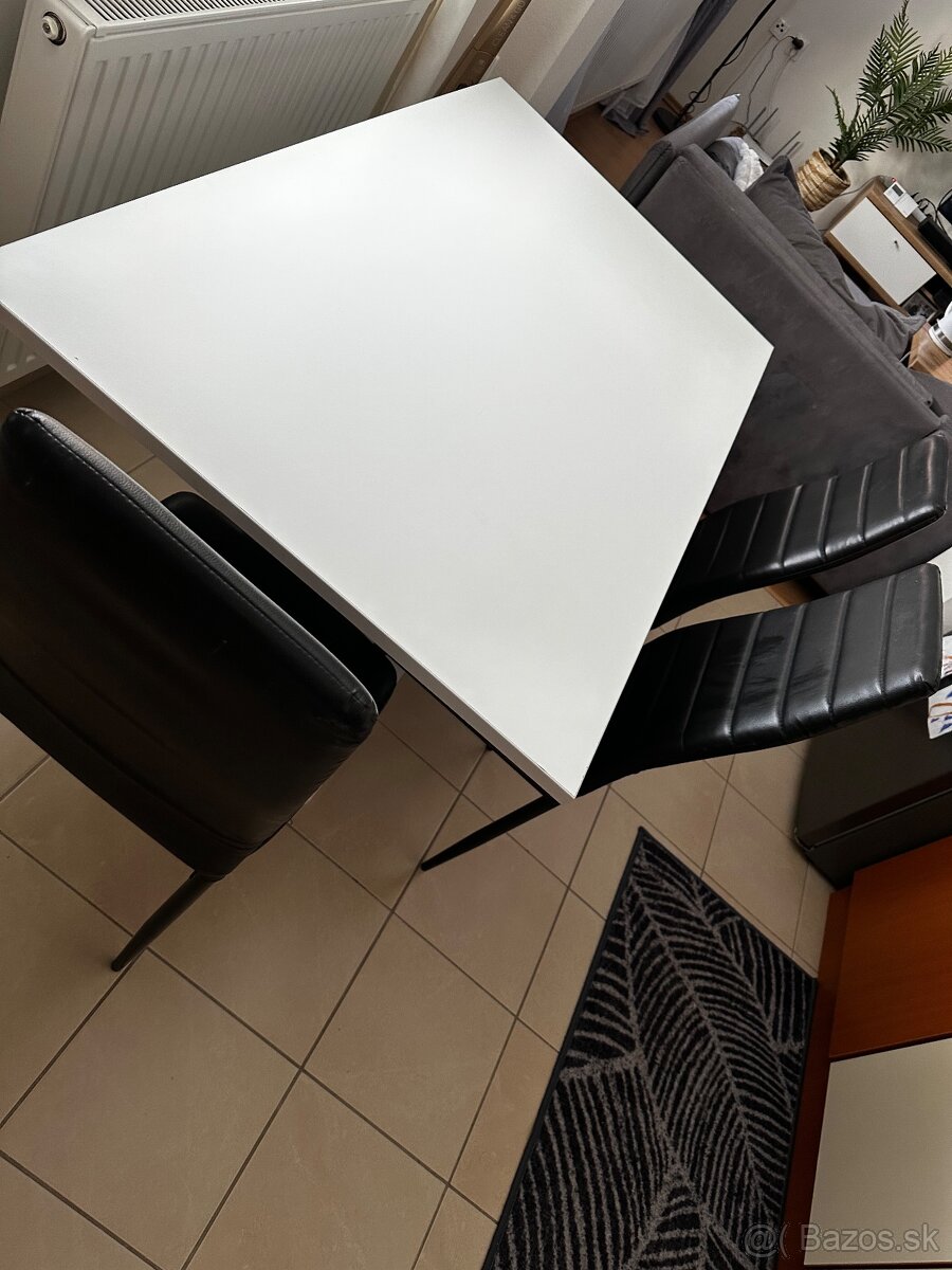 Jedálenský stôl - 3