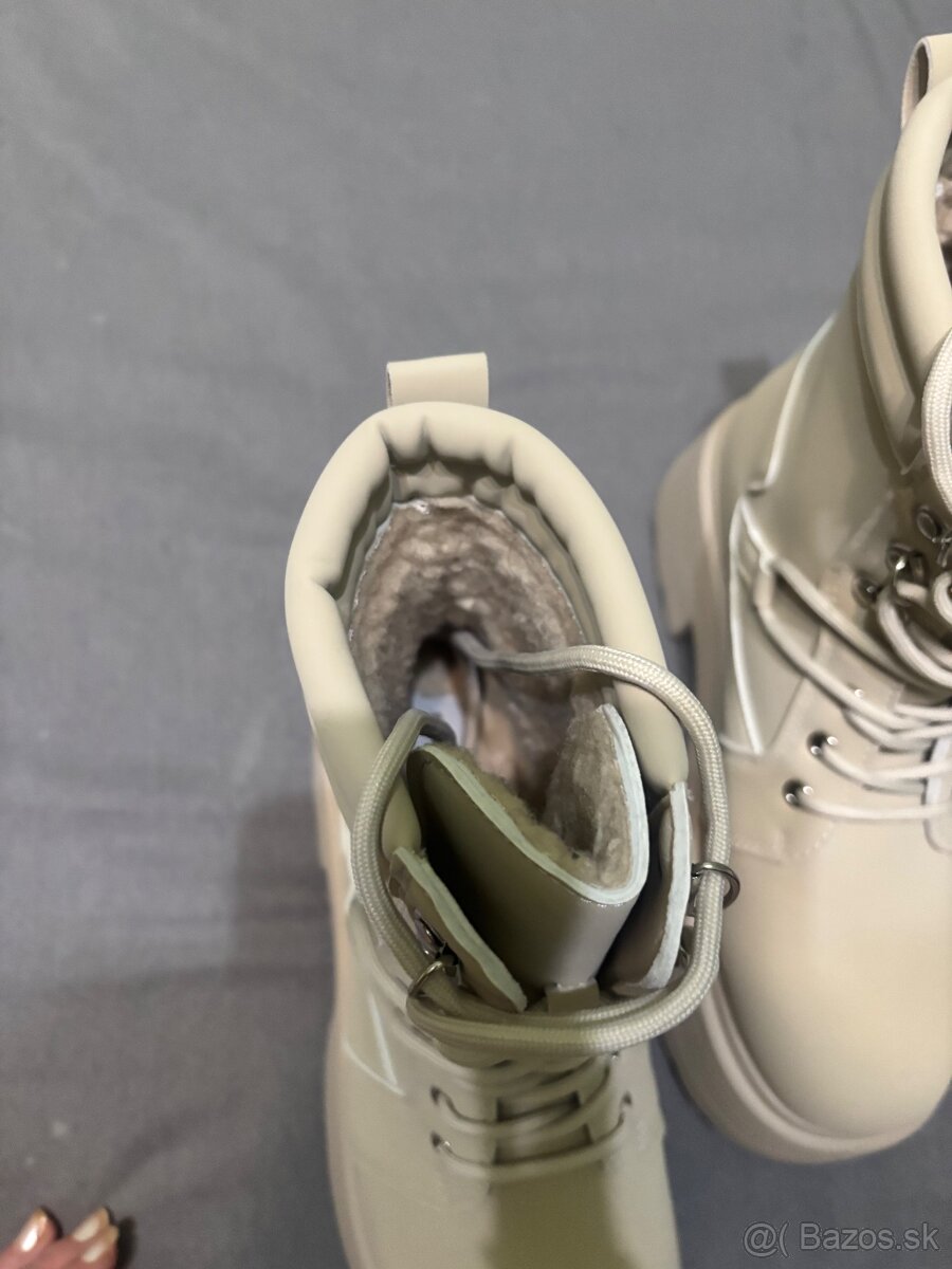 Damske členkové čižmy Sinsay - 3