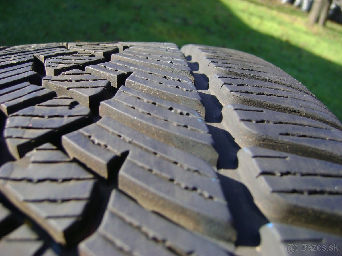225/45 r17 zimne pneumatiky - 3