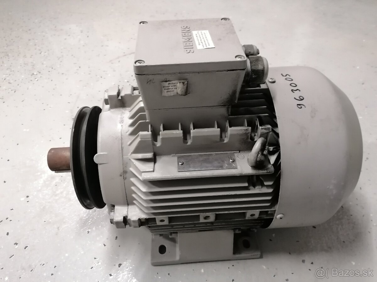Predám dvojotáčkový motor Siemens - 3