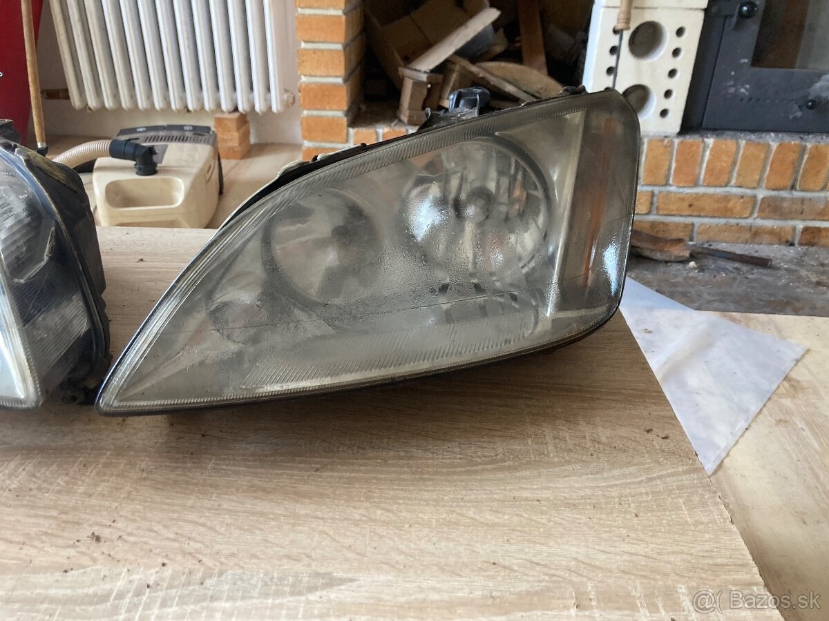 Predám predné svetla na Ford C-Max - 3