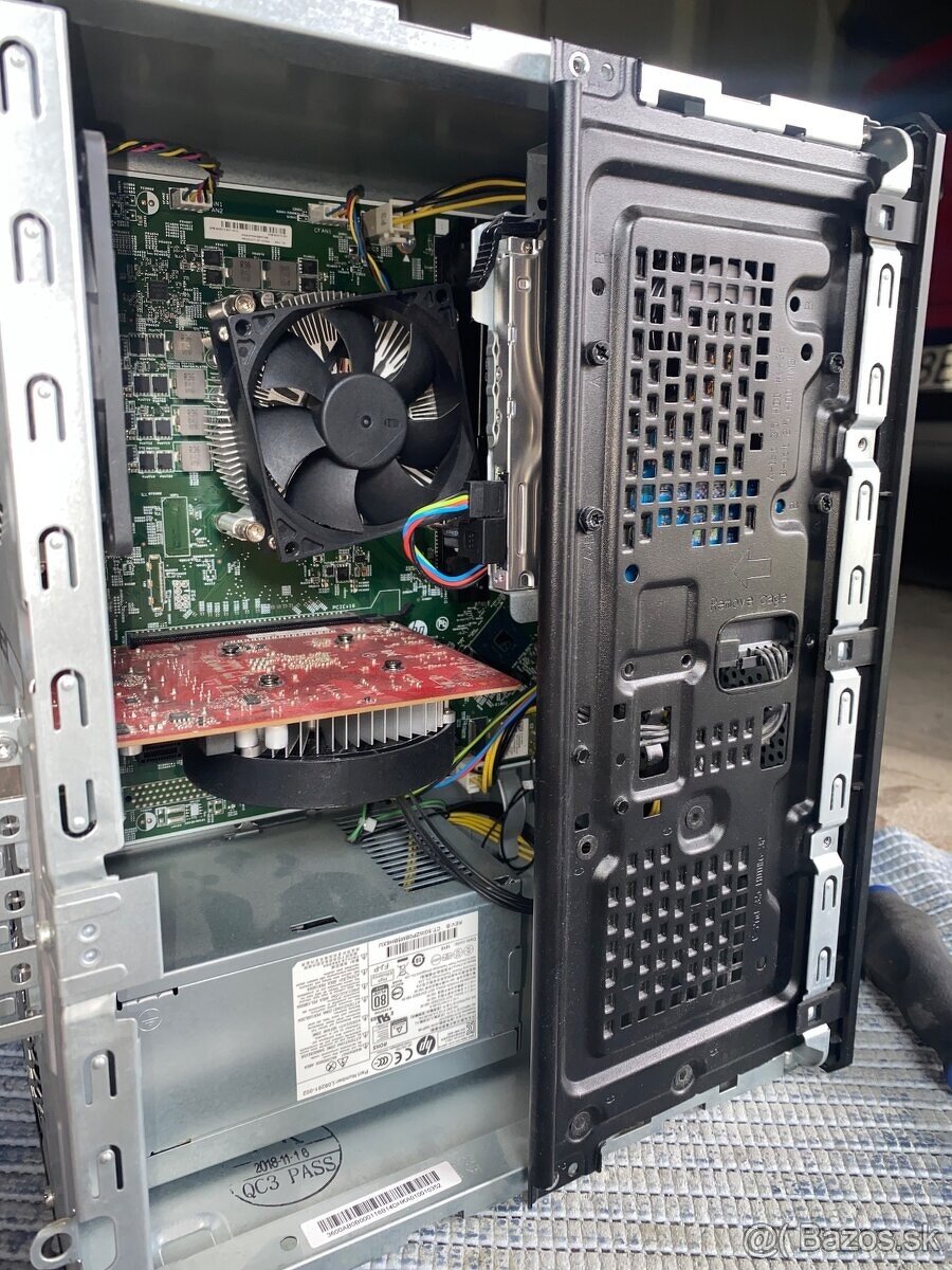 HP Pavilion Gaming Desktop 690-00x - 3