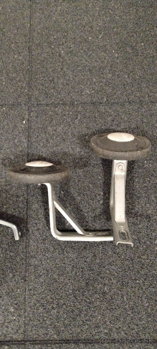 Oporné koliesko - 3