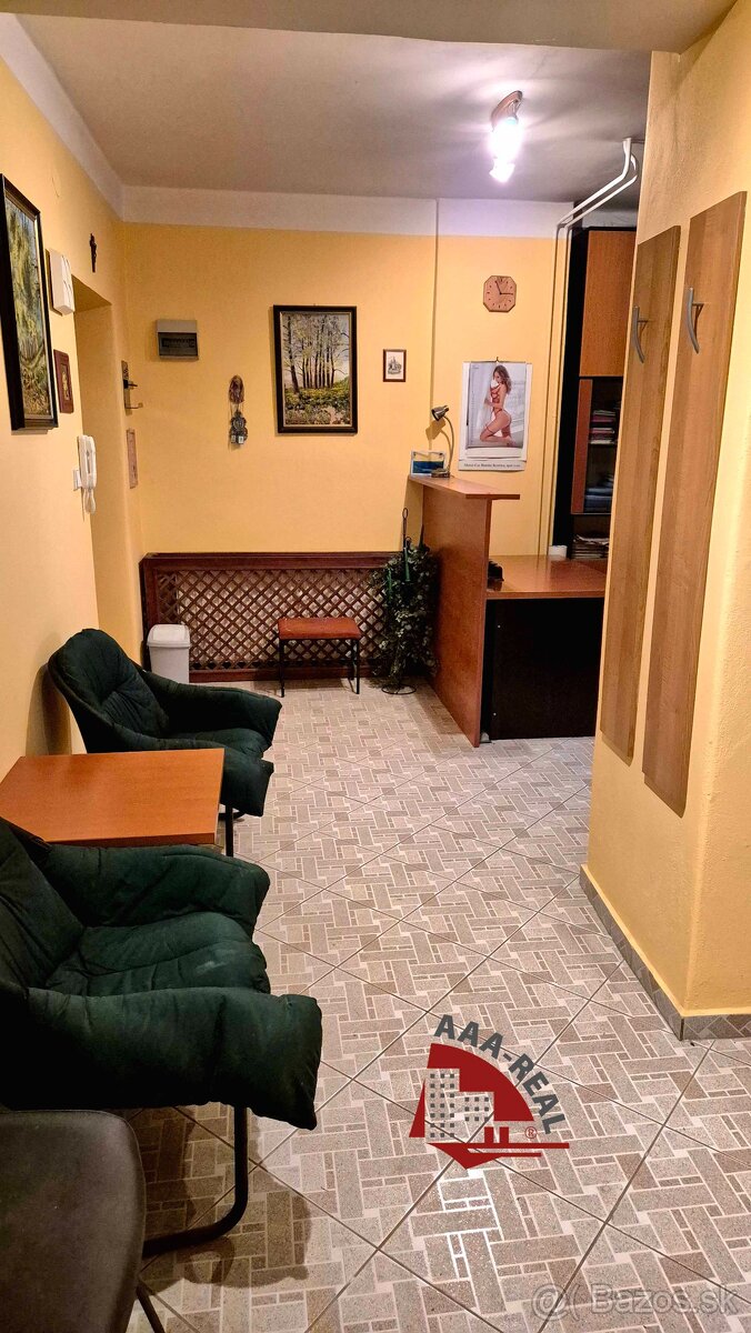 NA PREDAJ PRIESTRANNÝ TEHLOVÝ 1,5 IZB. BYT V BANSKEJ BYSTRIC - 3