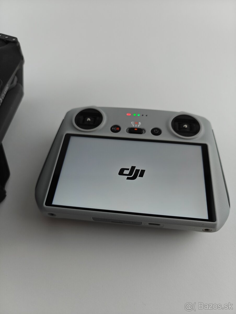 DJI Mavic 3 Classic + RC OBRAZOVKA - 3