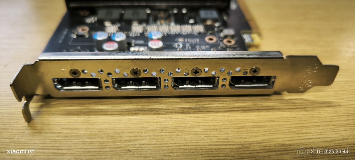 NVIDIA Quadro P2000 - 3