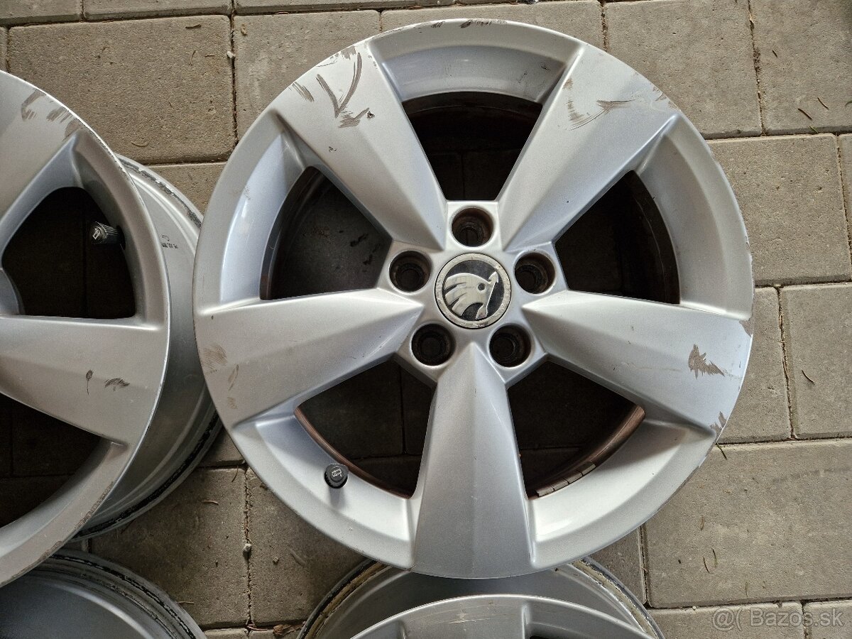 Skoda 5x100 R15-Pneu Mam - 3
