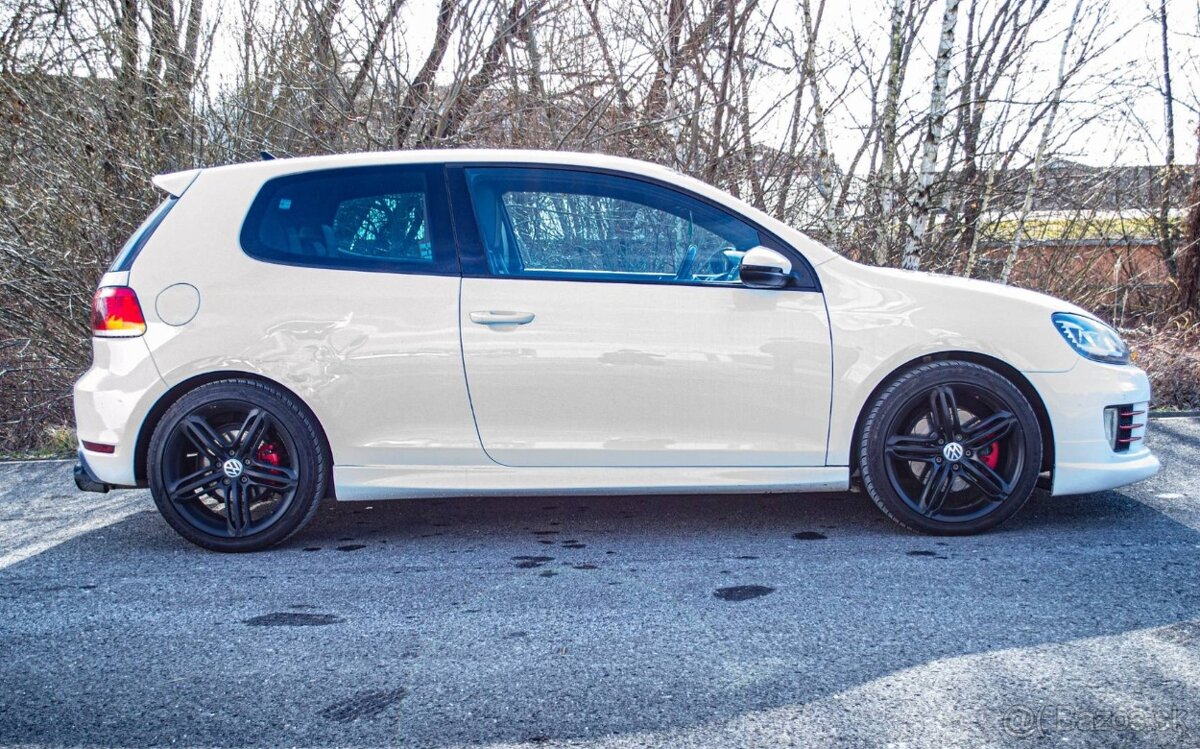 Volkswagen Golf 2.0 TFSI GTI DSG - 3