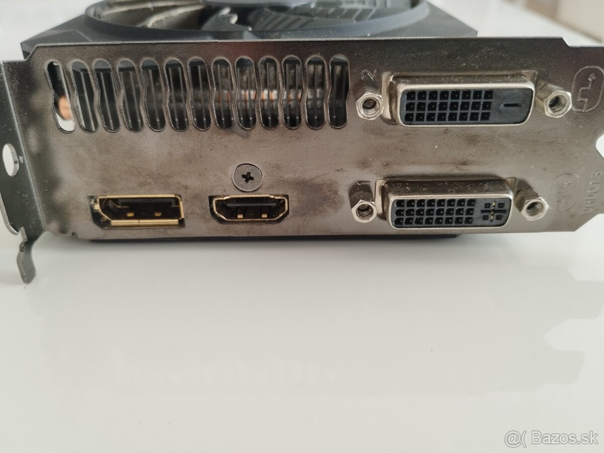 Gigabyte R9 380 4GB - 3