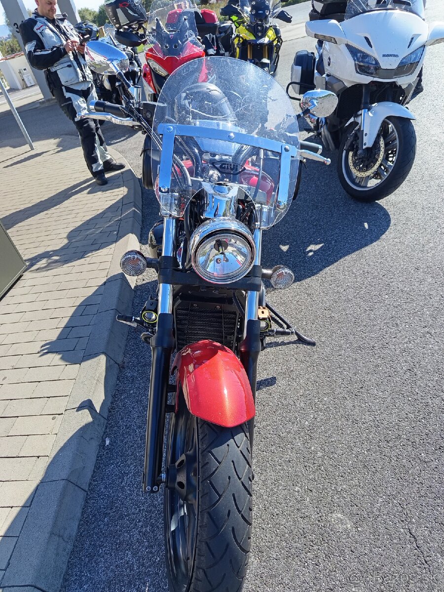 Yamaha xvs 1300 stryker - 3