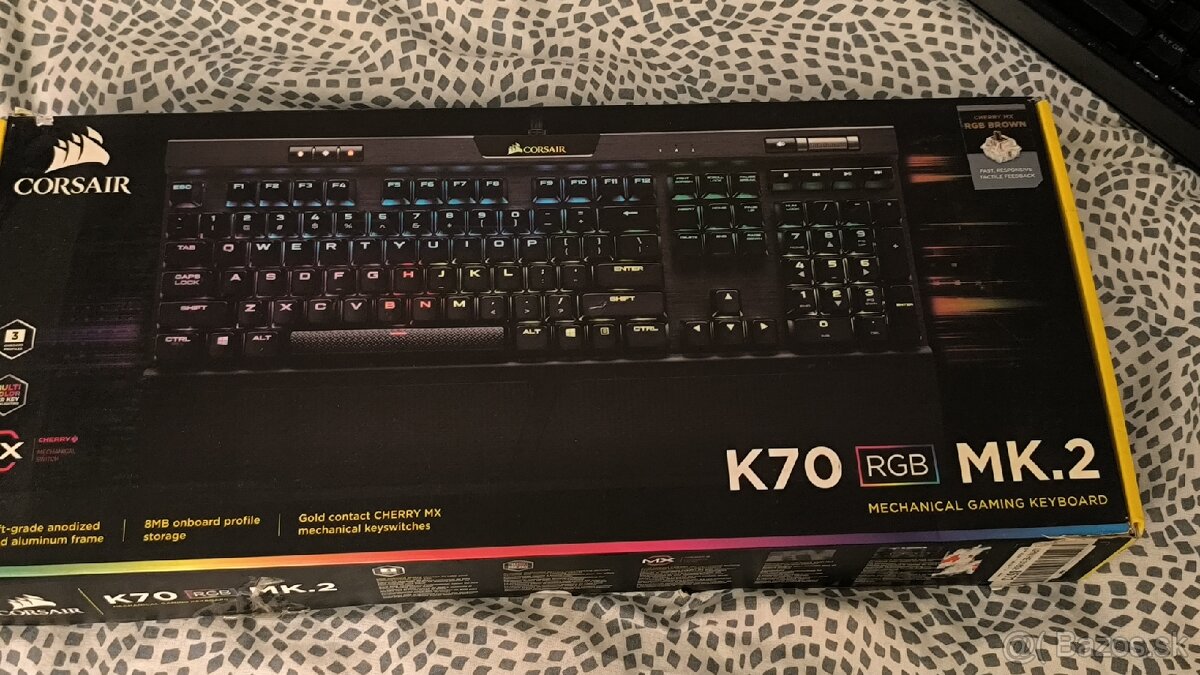 Corsair k70 rgb mk.2 mechanical keyboard - 3