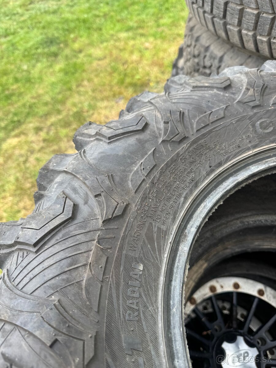 Maxxis Carnivore 30x10 R14 - 3