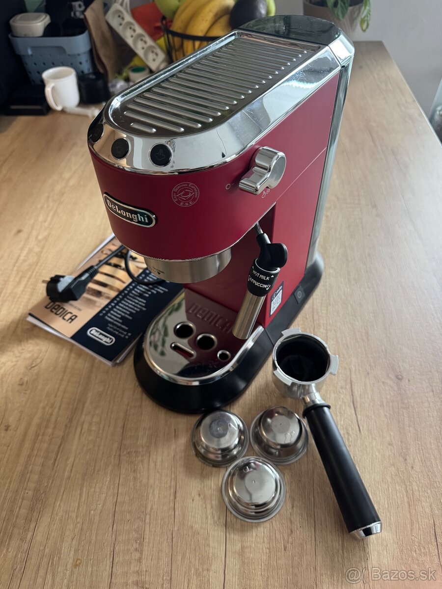 De'Longhi Dedica EC 685.R - 3