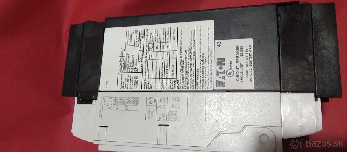 Výkonový Istič Moeler NZM2. 200A - 3