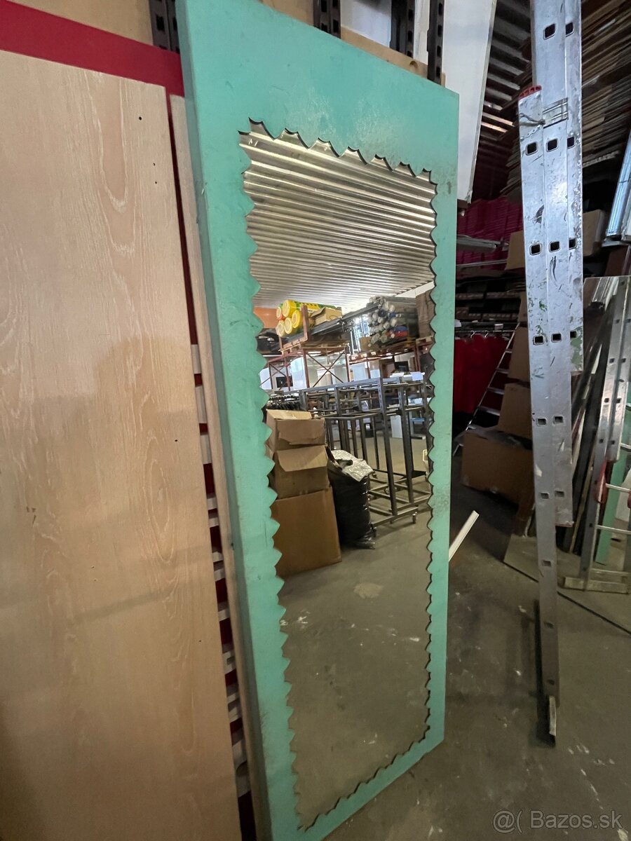 Zrkadlo s kovovým rámom - 3