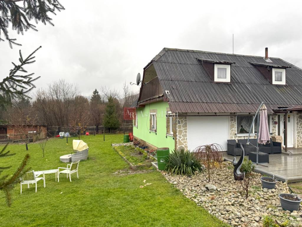 Znížená cena RODINNÝ DOM v obci ISTEBNÉ, 1643 m2 - 3