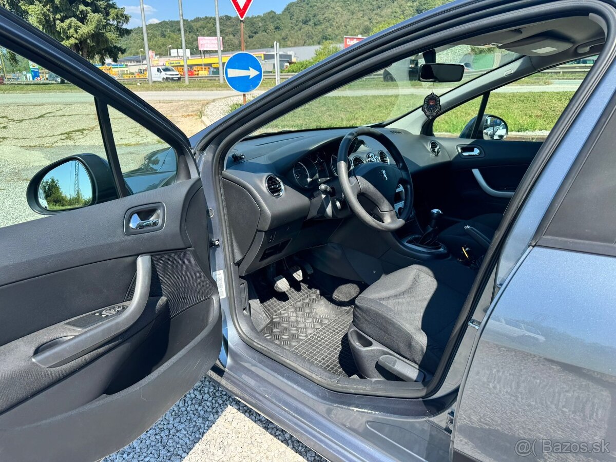 Peugeot 308 1.4 Benzín - 3