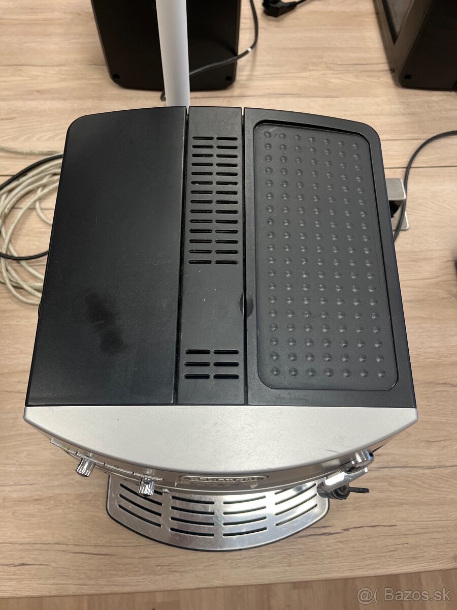 Delonghi ESAM3200.S - 3