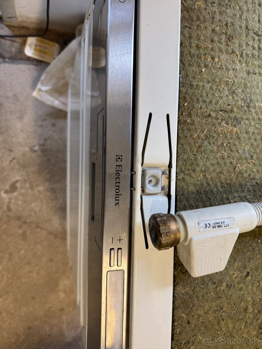 Vstavaná umývačka riadu - 3