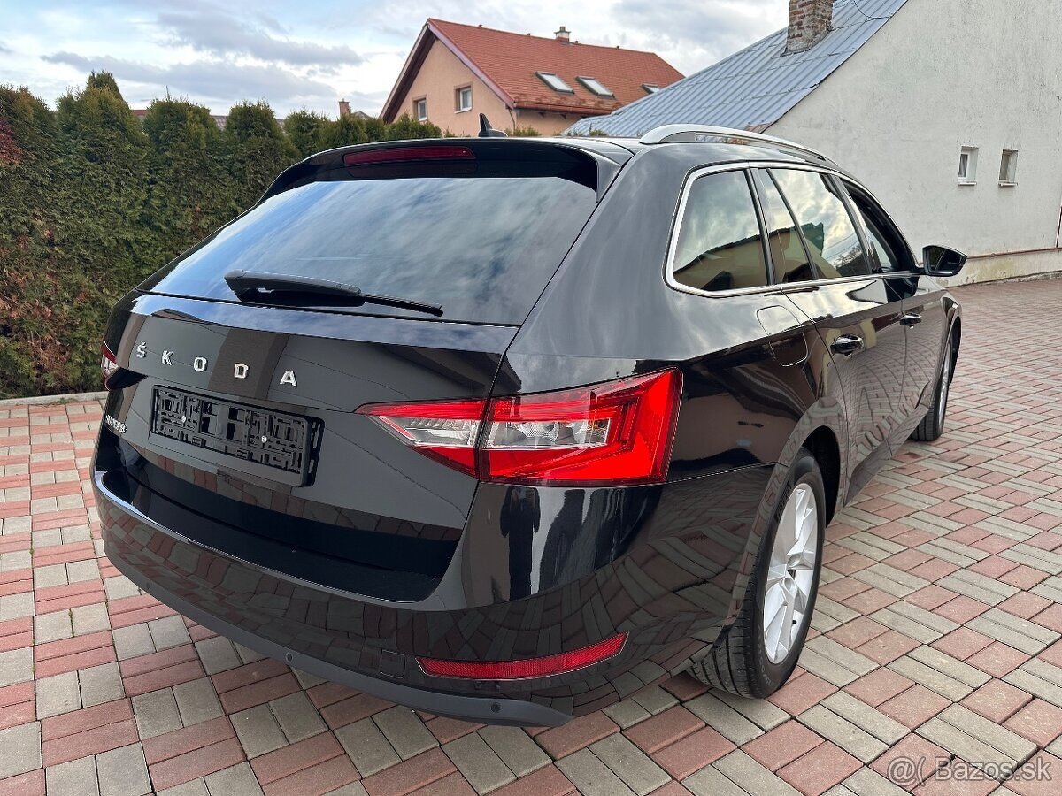 Škoda Superb III Combi Facelift - 3