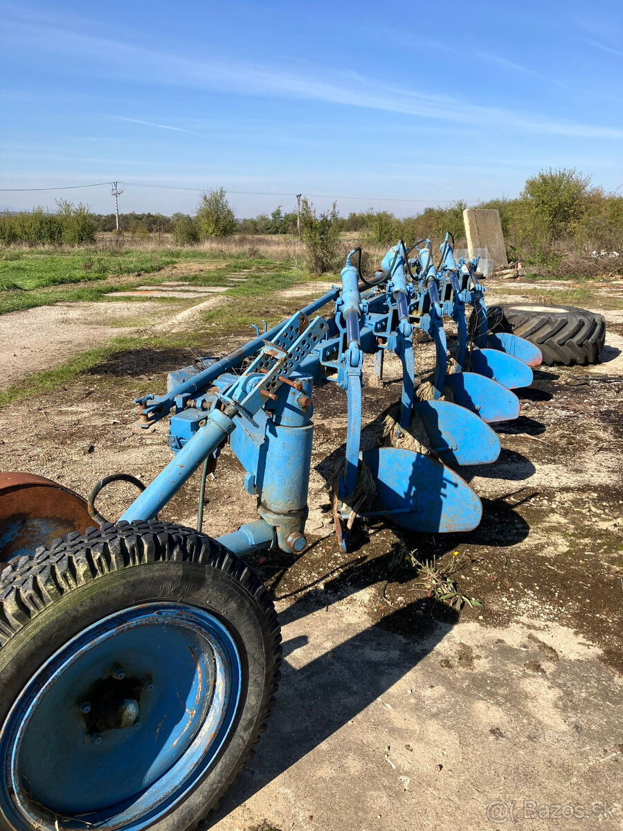 Pluh Roudnický PHX5 - 3