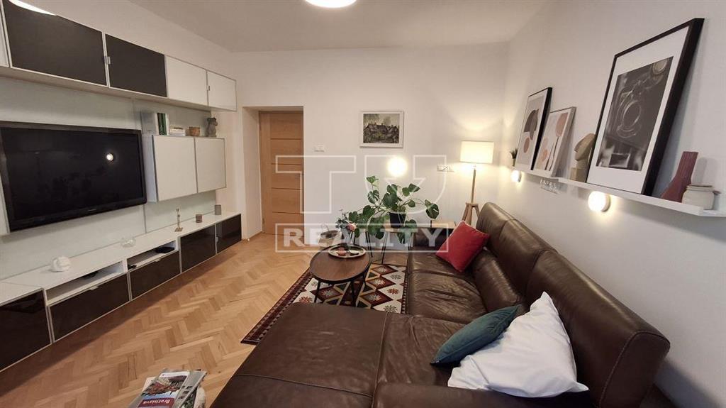 Prenájom dvojizbového bytu s výmerou 60m2 na pešej zóne... - 3