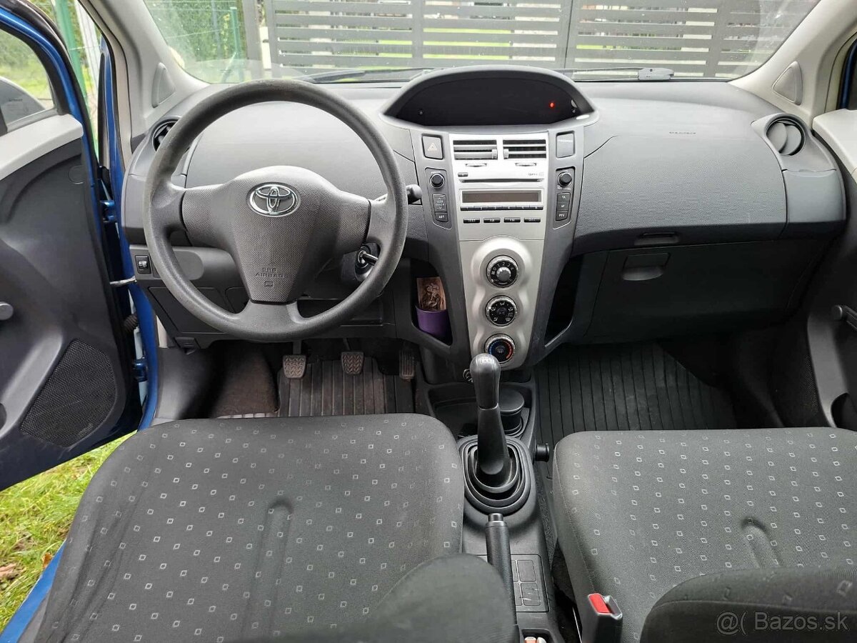 Toyota Yaris 1.0 TB SD - 3