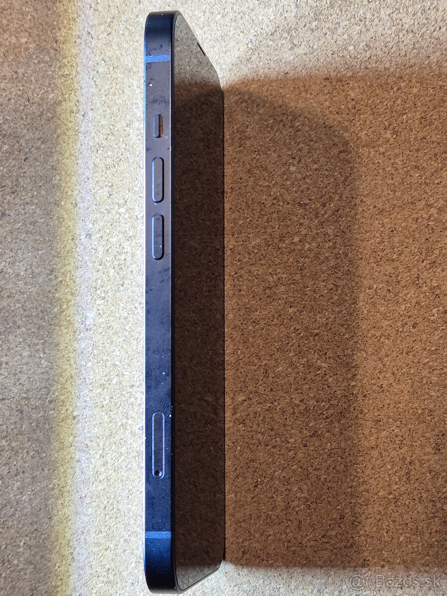 Predám iPhone 13 128GB - 3