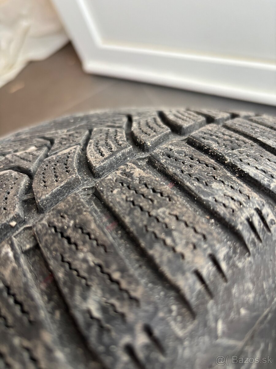 Zimné pneumatiky 215 55 R17 - 3