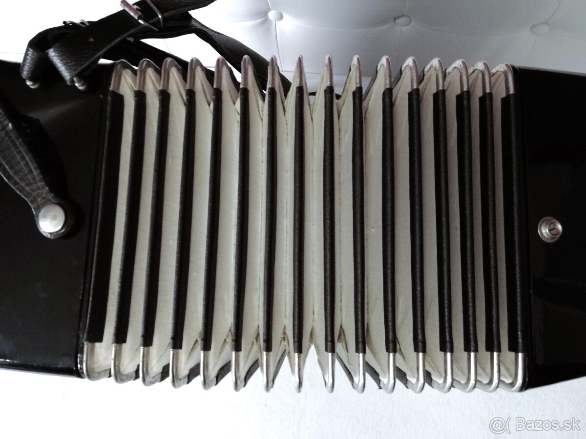 Predam akordeon Weltmeister Serino 80bas. - 3