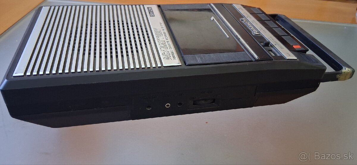 Kazeťák Panasonic - 3