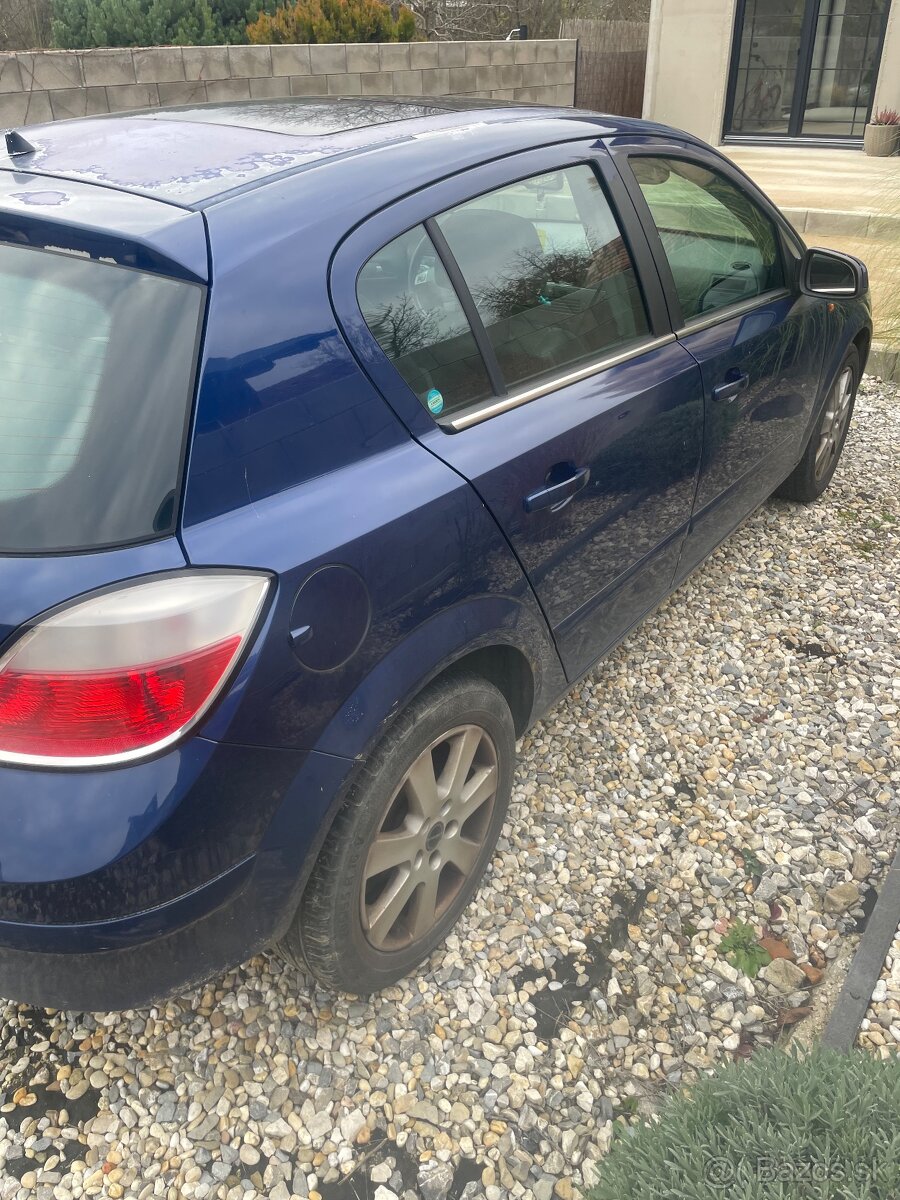 Opel Astra - 3