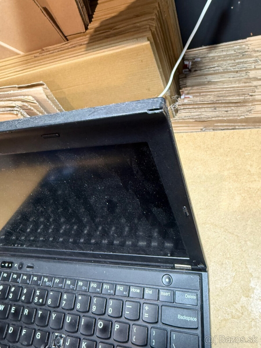 Predám nekompletný notebook Lenovo X230 na diely alebo doskl - 3