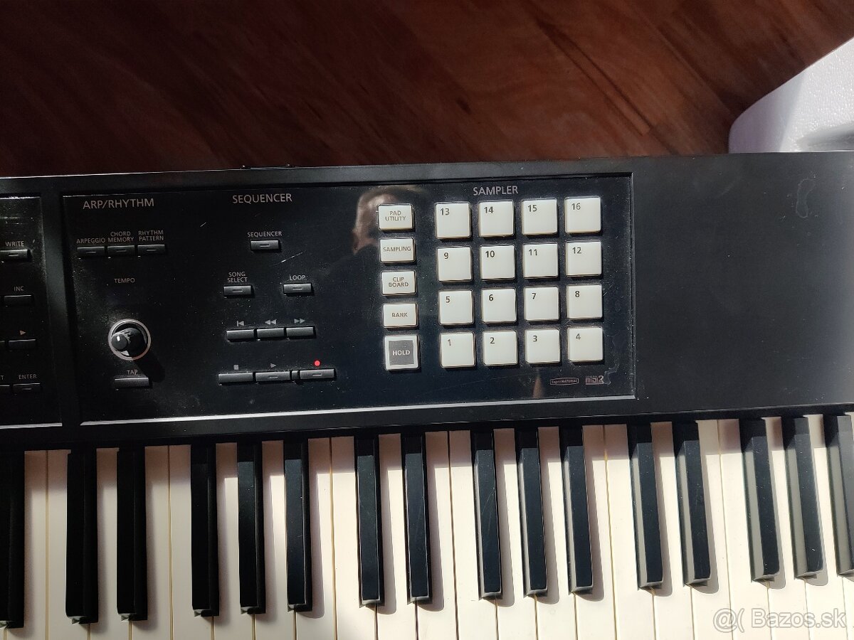 Roland FA 08 - 3