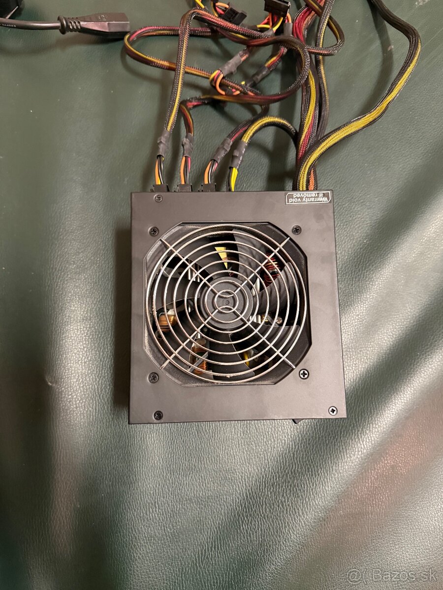 Zdroj FSP Hyper M 700 - 3