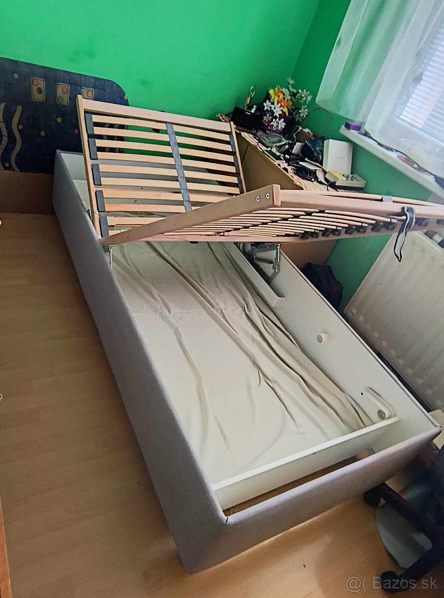 Polohovateľná posteľ - 3