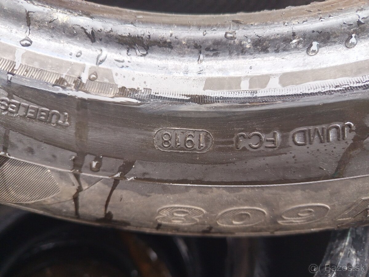 235/65 R17 zimne Goodride 4mm - 3