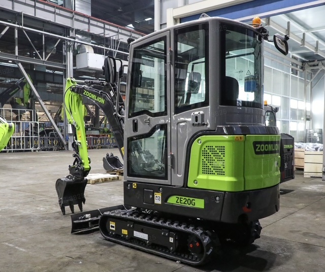 Pásové minirýpadlo - 3