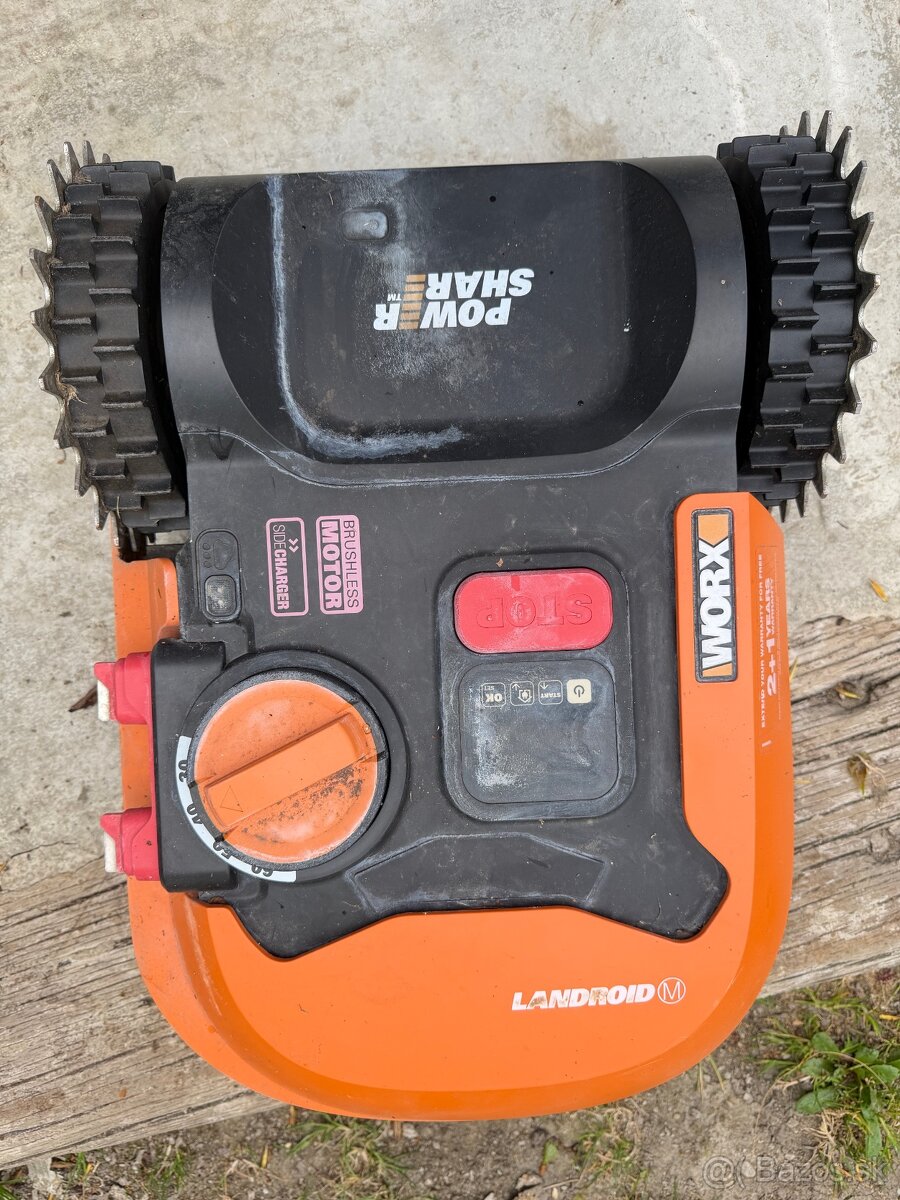 Robotická kosačka Worx Landroid M500 WR141E - 3